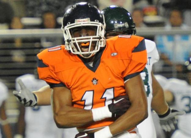 Penny leads Pirates past Vikings, 34-12