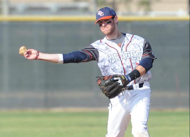 Pirates stay alive in Super Regionals with 4-2 win over Glendale