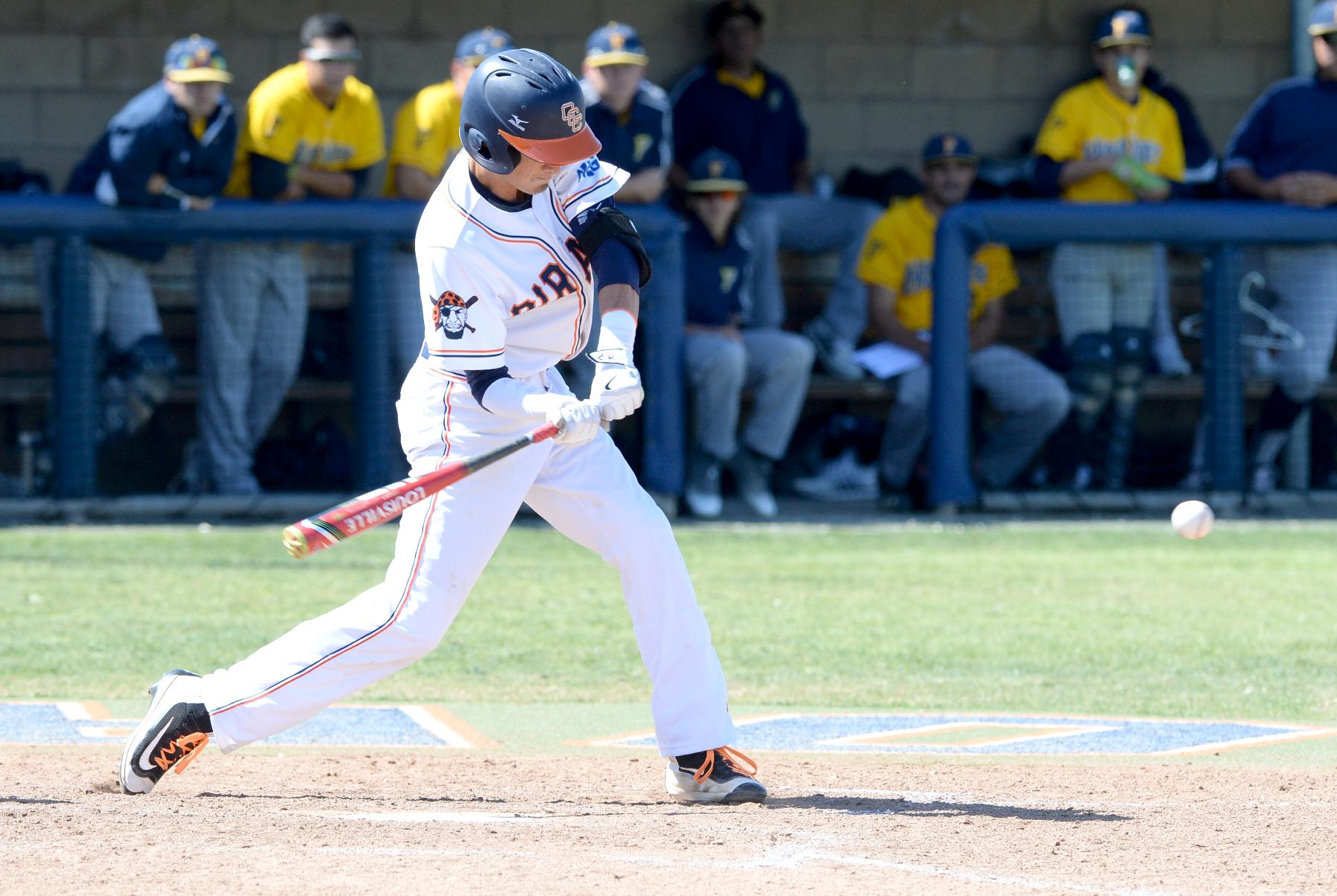 Pirates find offense in 9-3 win over Santa Ana