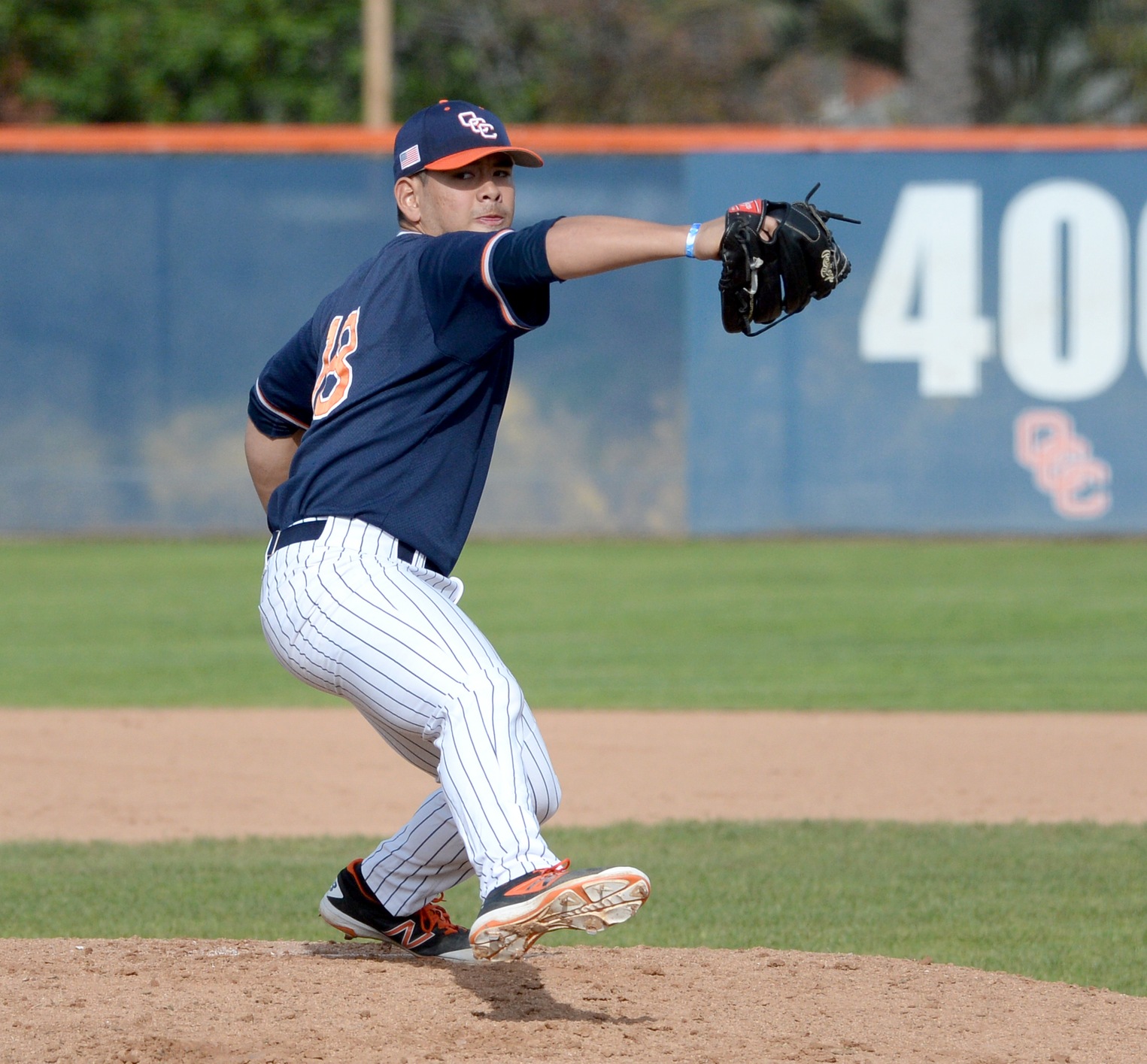 Pirates roll to eighth straight victory