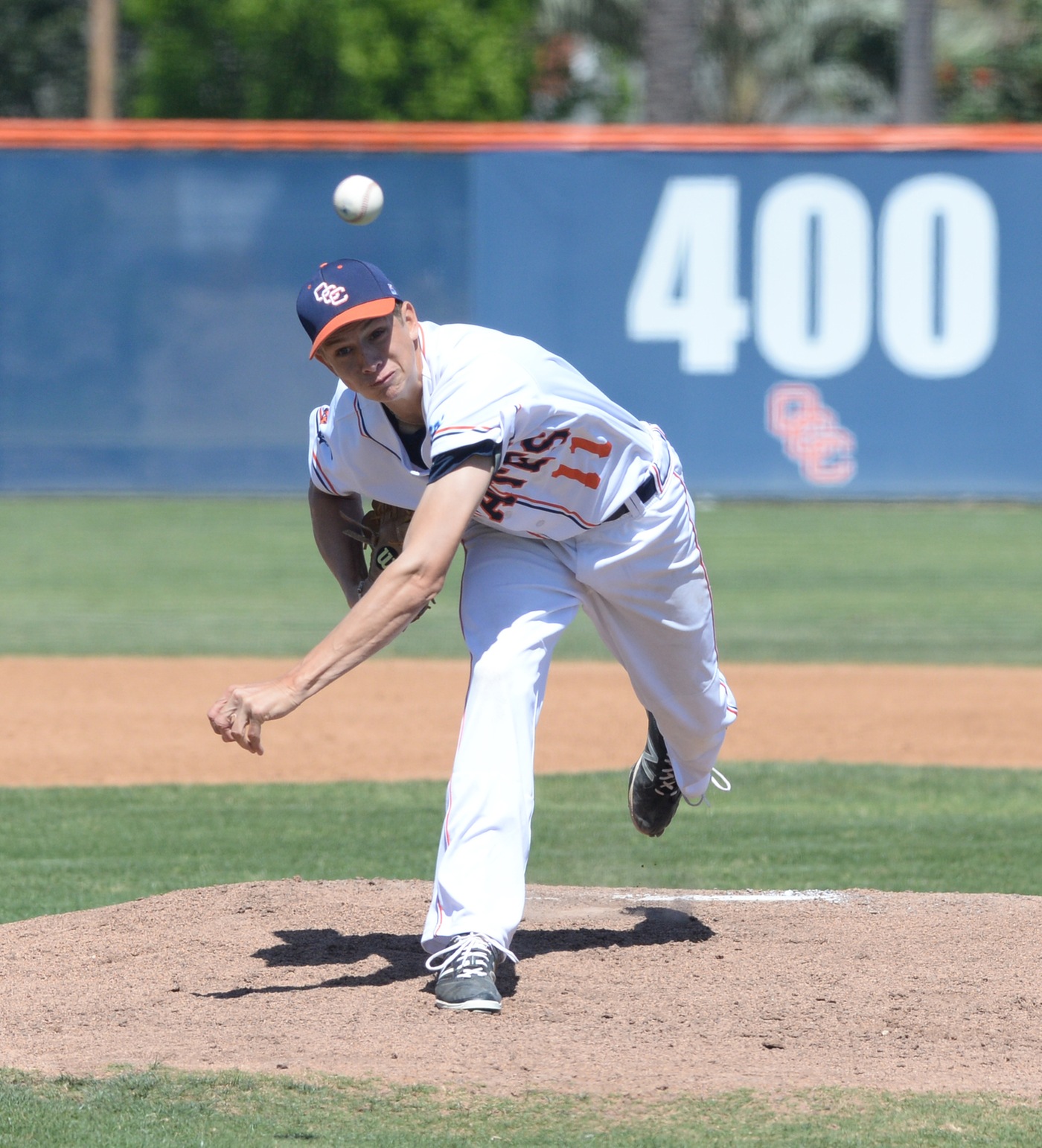 Giacone, Pirates edge Tigers, 2-1 in Super Regional opener
