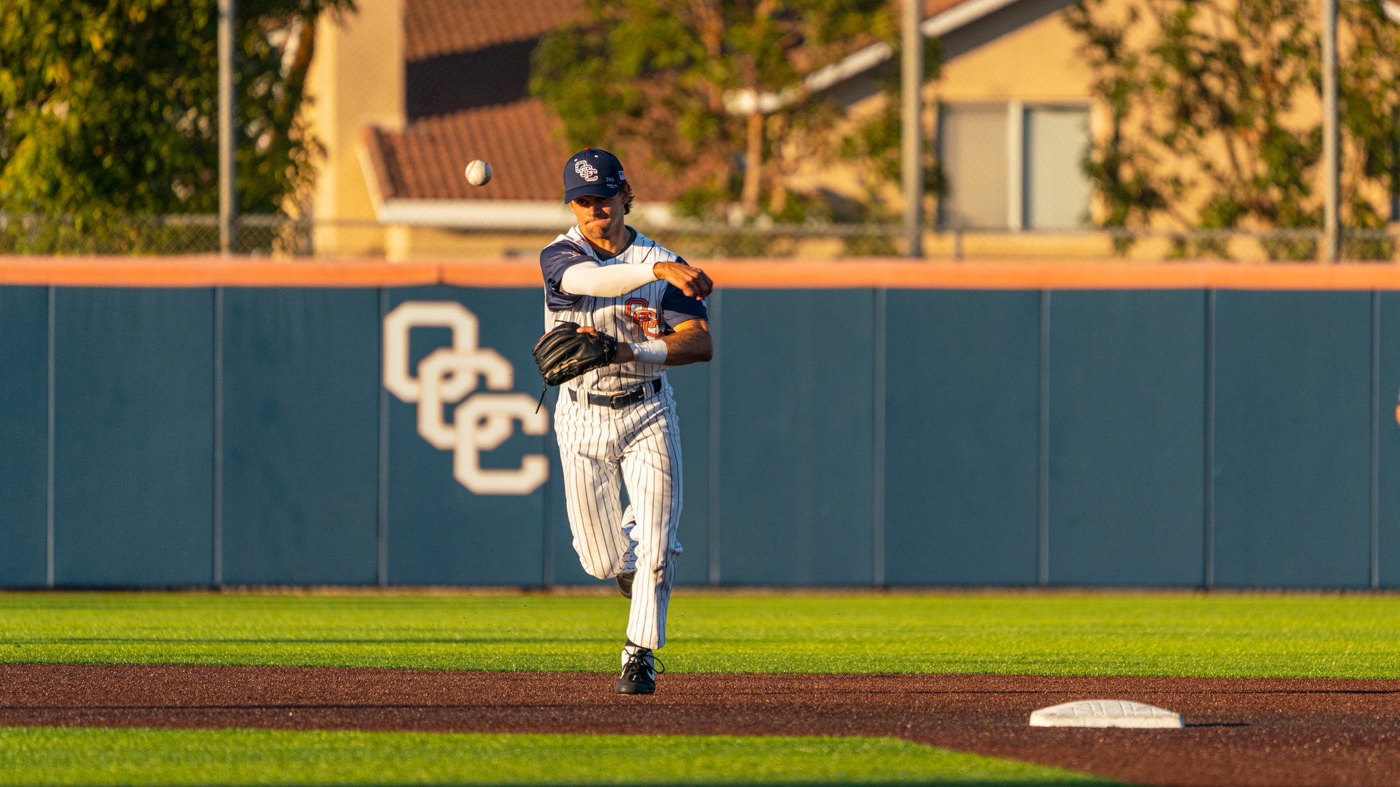 Pirates blank Vikings, 4-0
