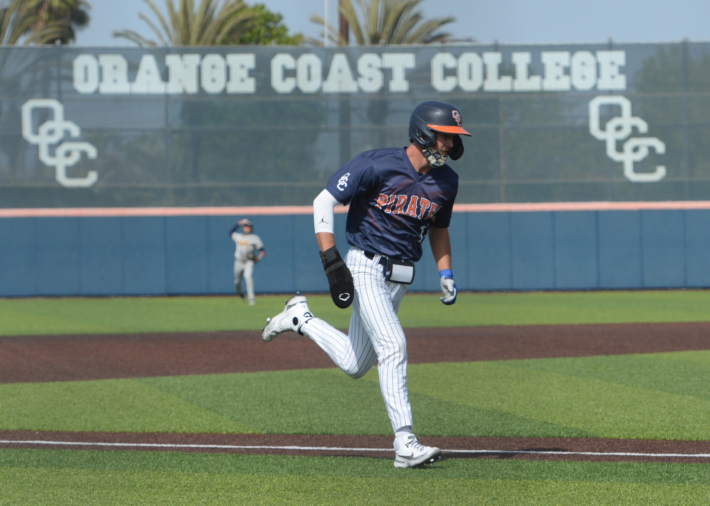 Pirates eek out 7-6 win over Lasers