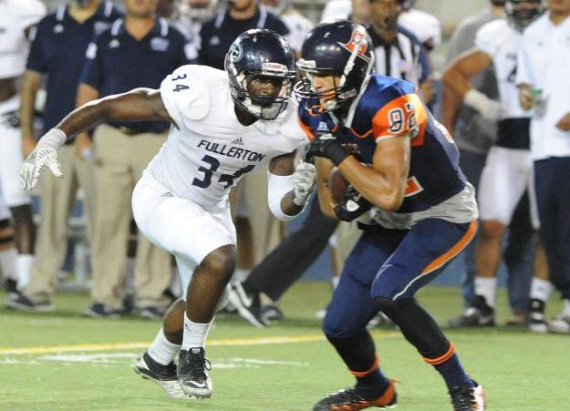 Pirates wrangled by Gauchos