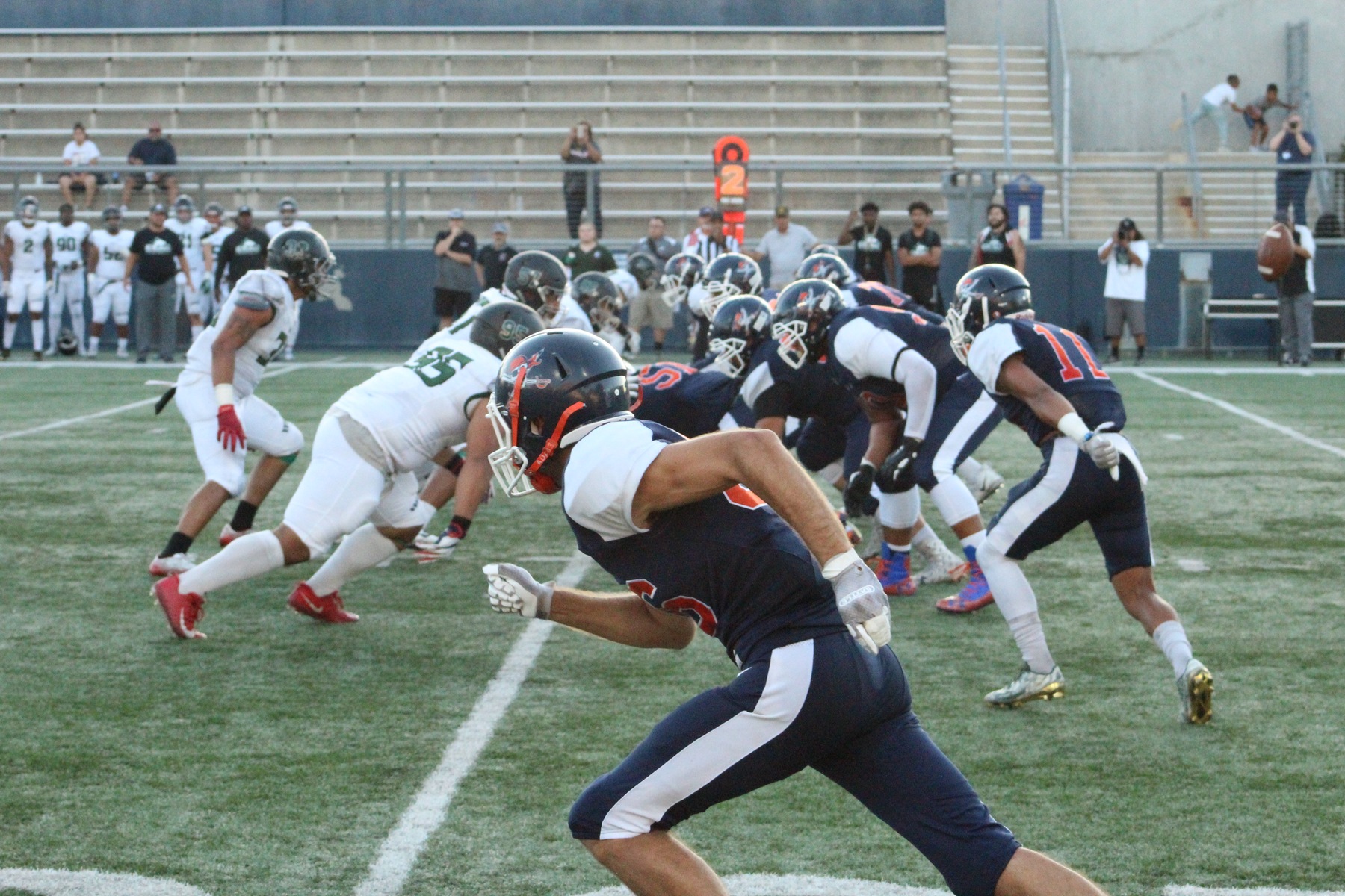 Pirates stymied by Warriors, 21-3
