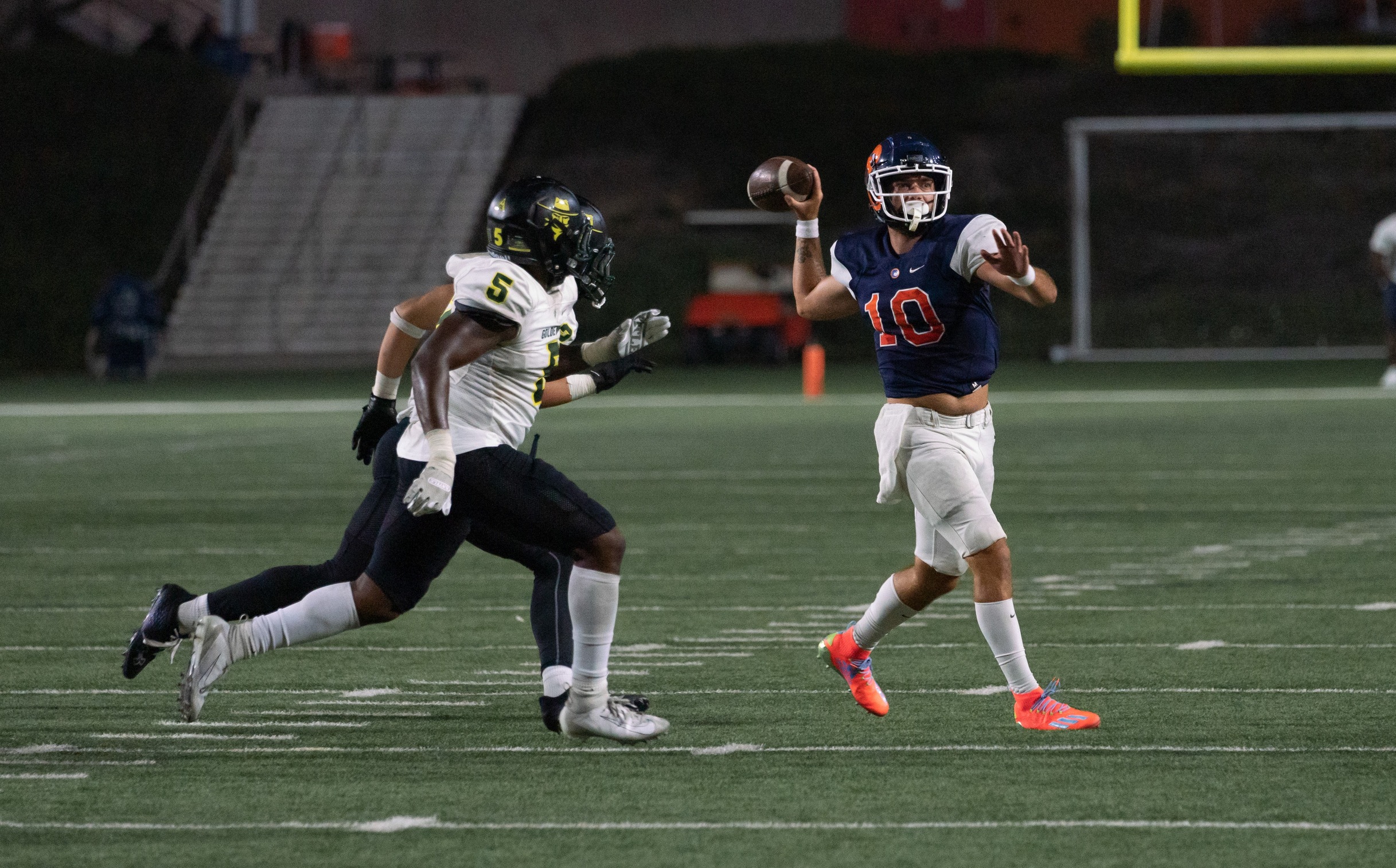 Pirates edge West L.A. 20-17 for second straight win