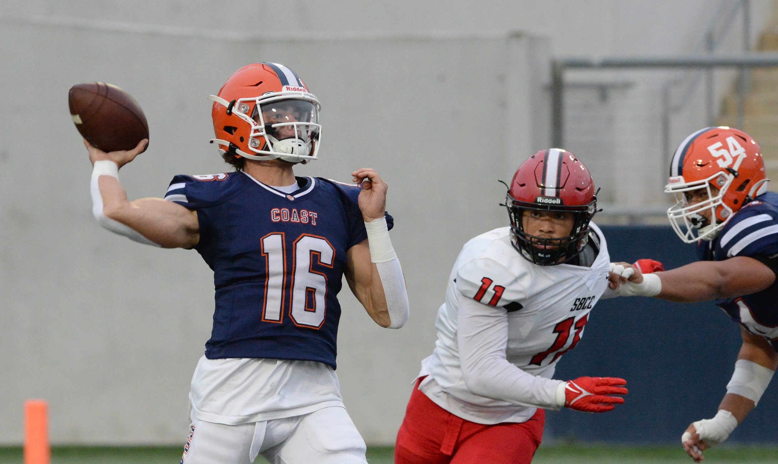 Rough second half dooms Pirates in loss to Vaqueros