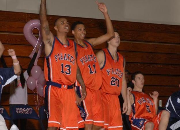 Pirates find offense in 93-78 win over Chargers