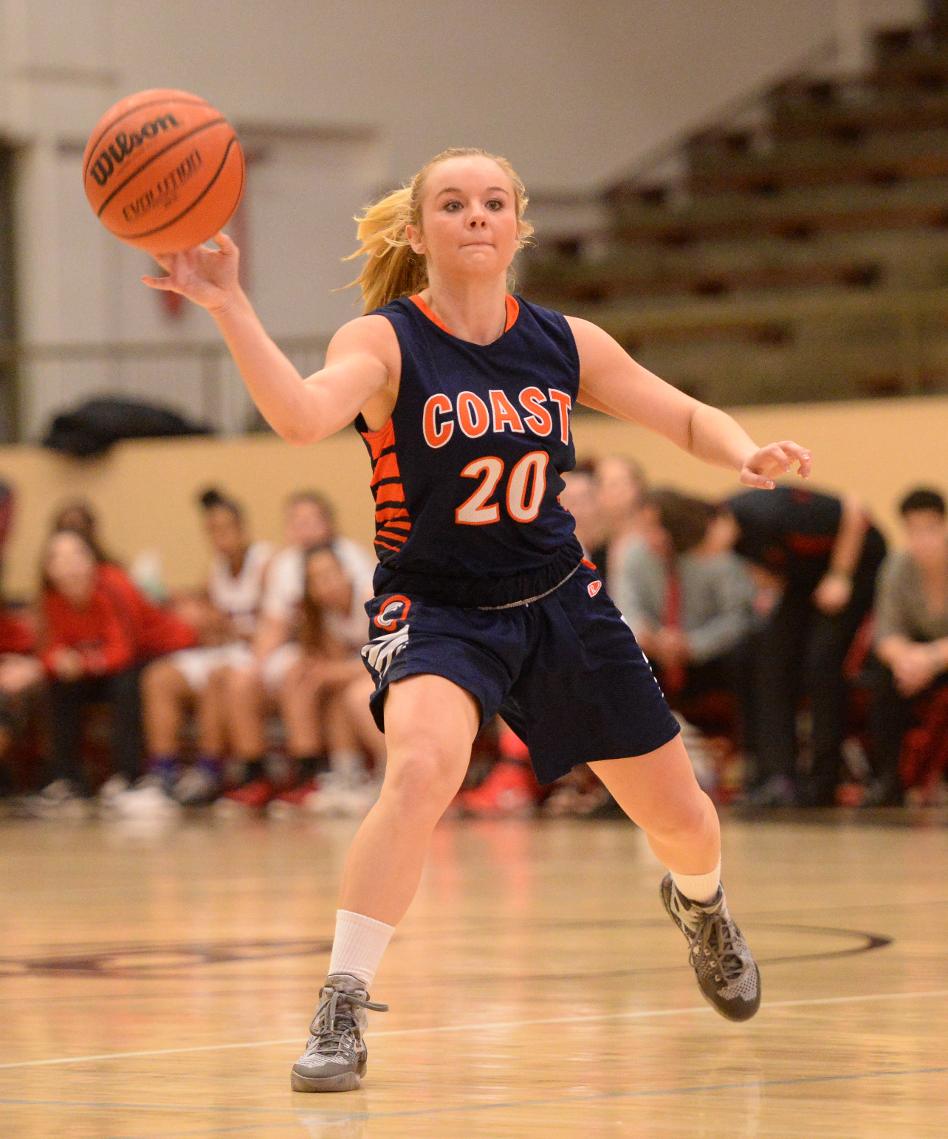 Sophomores shine for Pirates in victory over Santa Ana