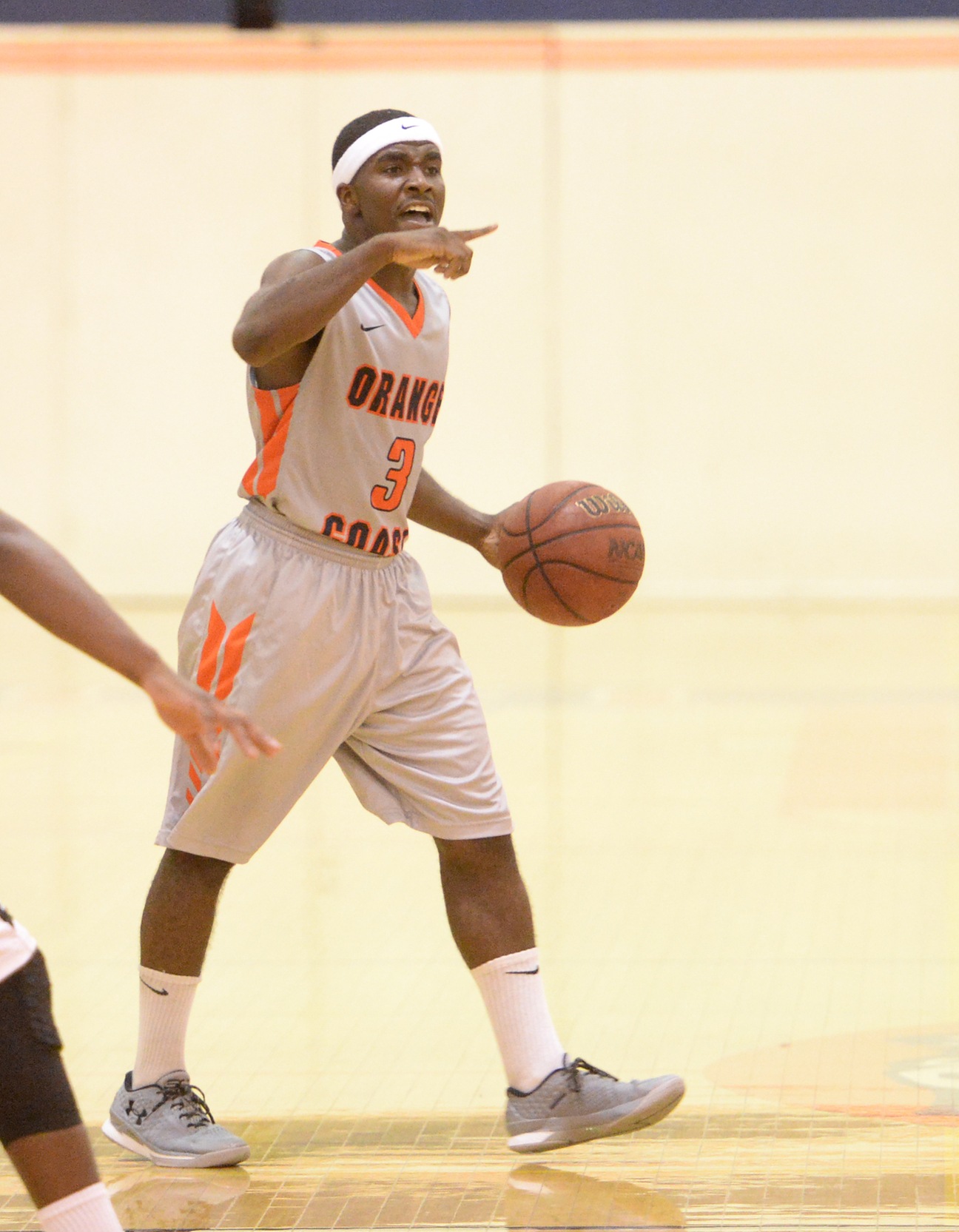 Pirates edged by L.A. Southwest in tourney title game