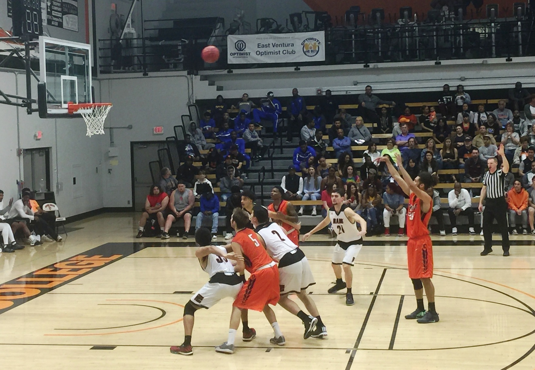 Dream season for Pirates ends in state quarterfinal loss to Fresno