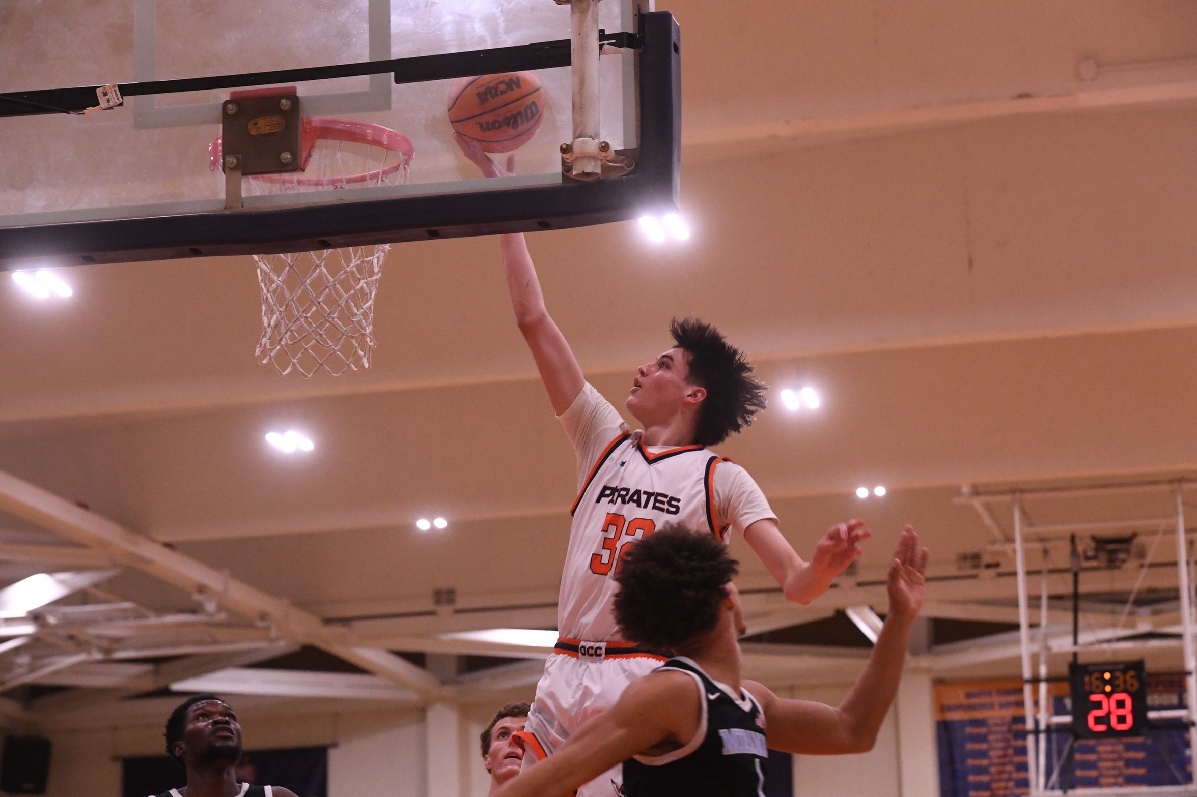 No quit in Pirates in loss to Bobcats