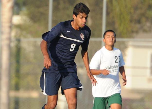 Pirates roll past Olympians, 6-1