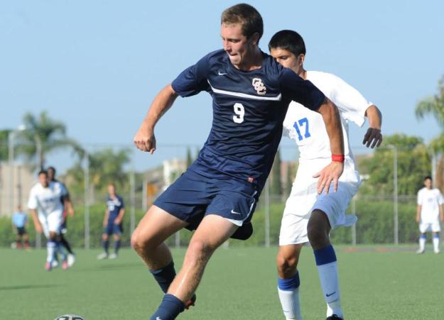 Nugent's goal lifts Pirates past Lasers, 1-0