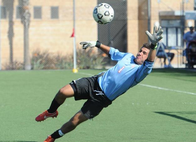 Pirates battle Hornets to scoreless tie