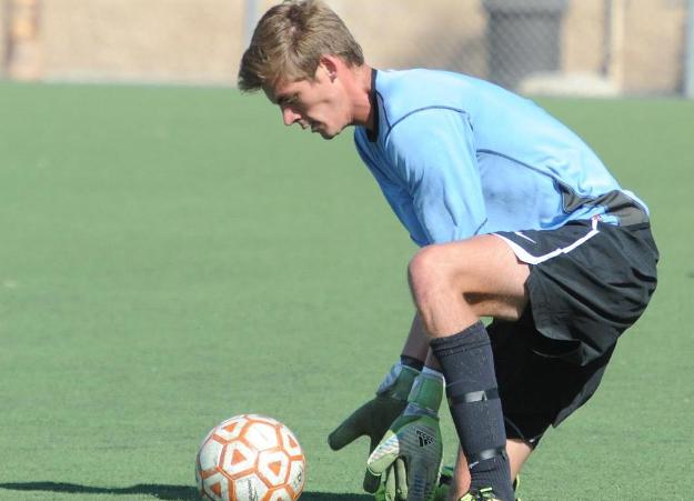 Pirates, Seahawks battle to scoreless tie
