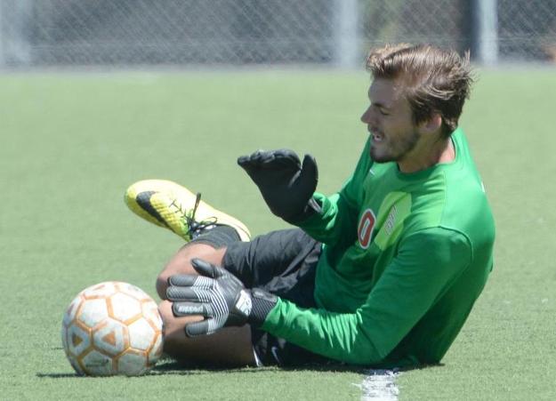 Pirates wrap up regular season with 1-1 tie against Fullerton