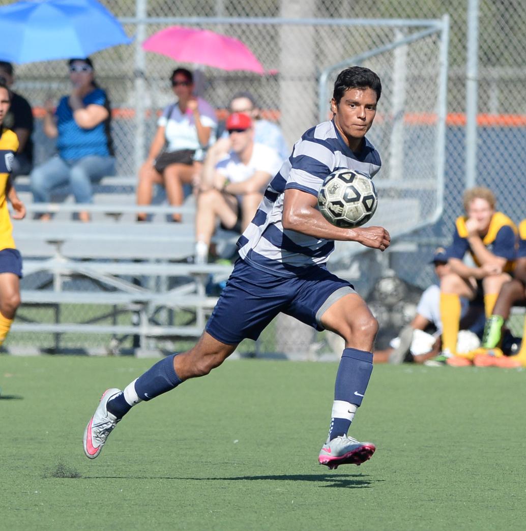 Pirates finish strong with 5-0 win over Fullerton