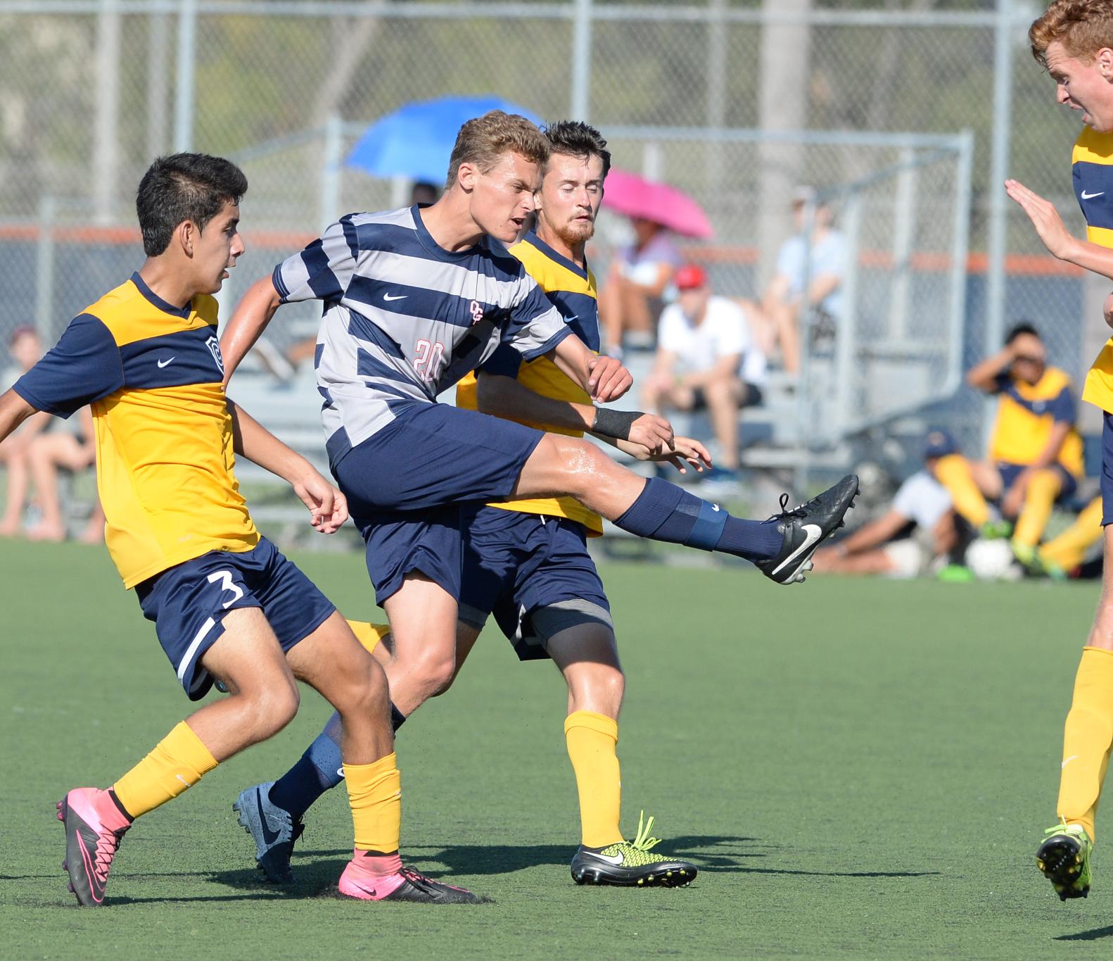 Pirates open OEC play with 5-1 win over Norco