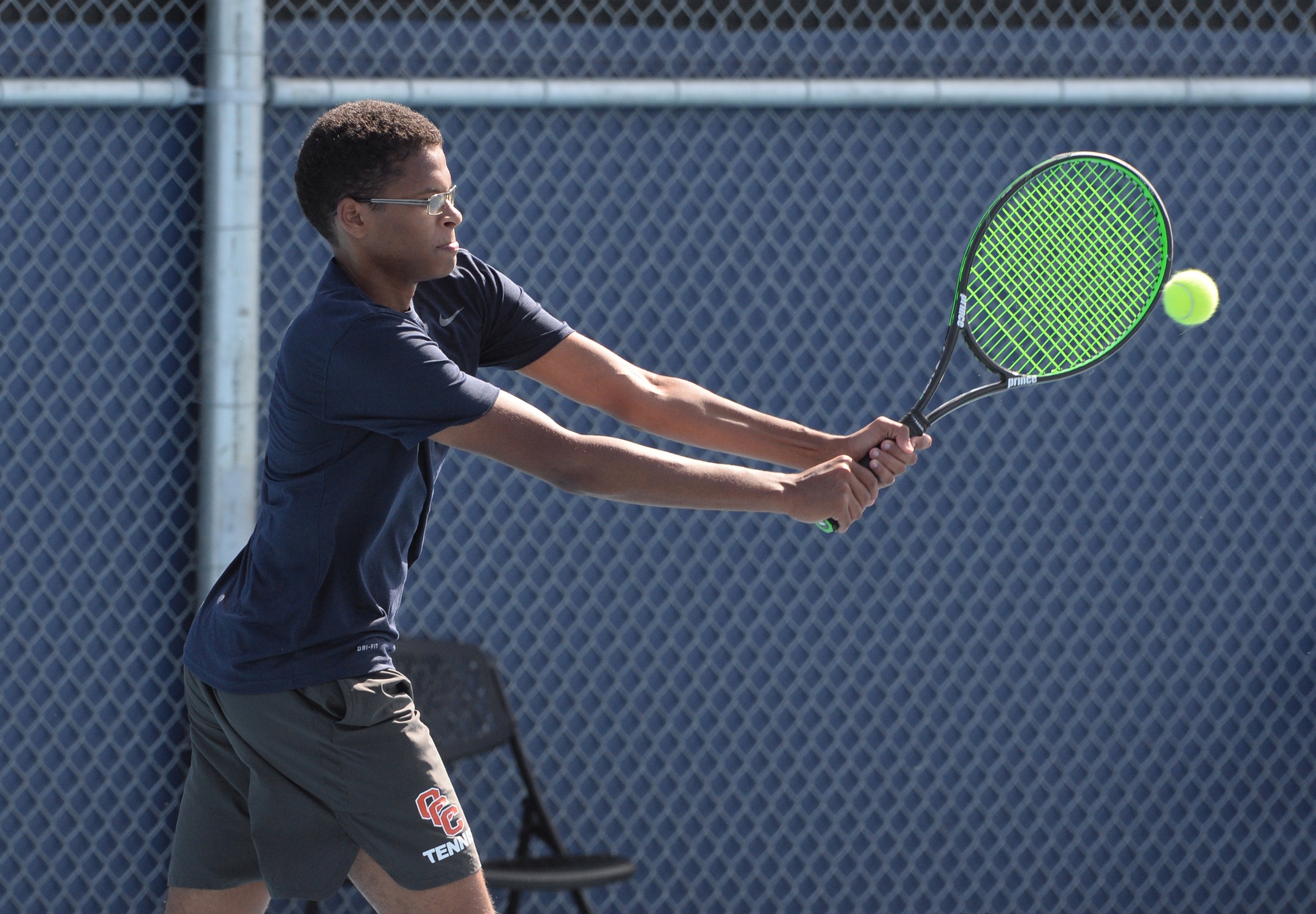 Pirates take care of business with 7-2 win over Hornets