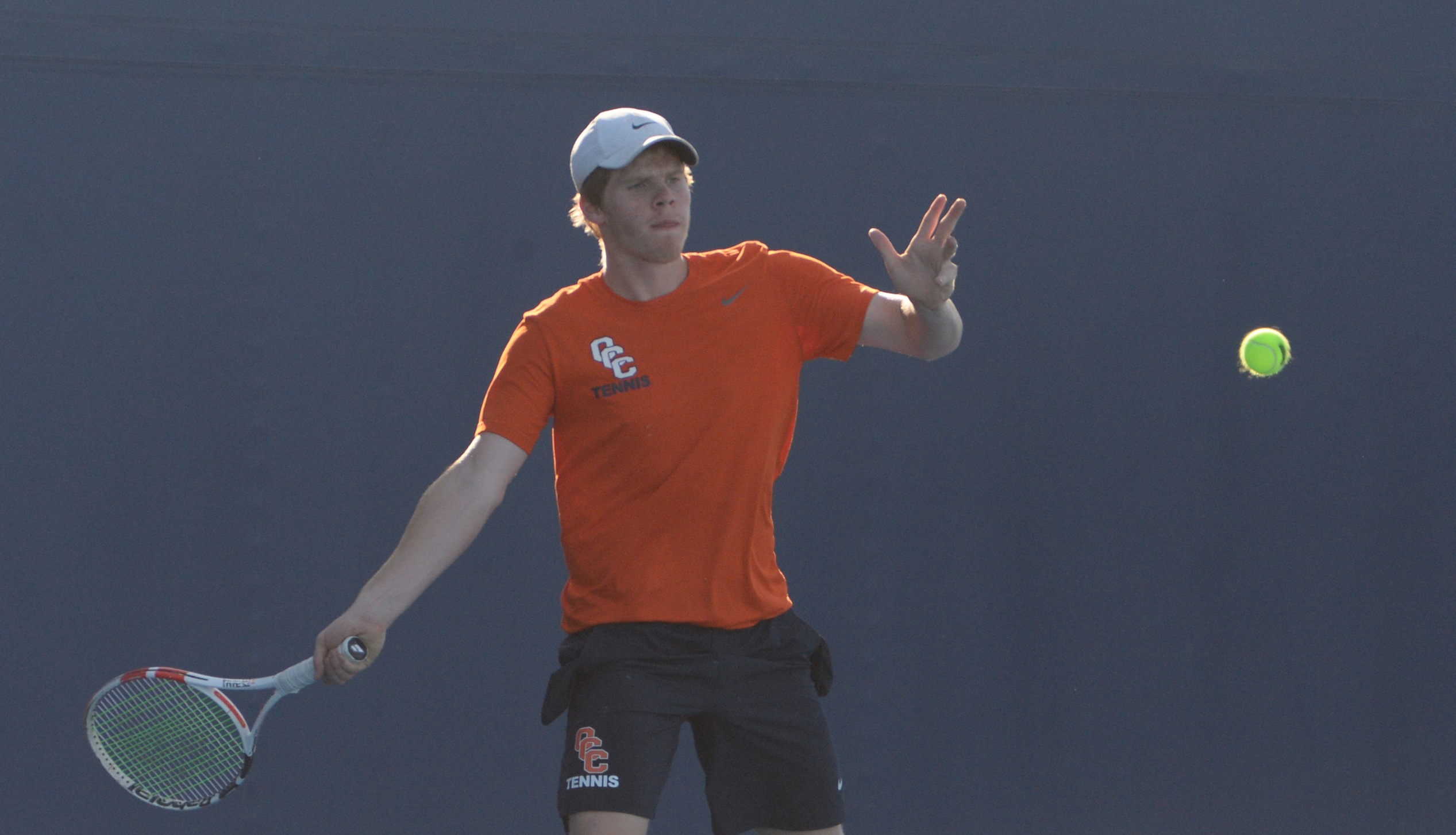 Pirates roll past visiting Hornets, 7-2