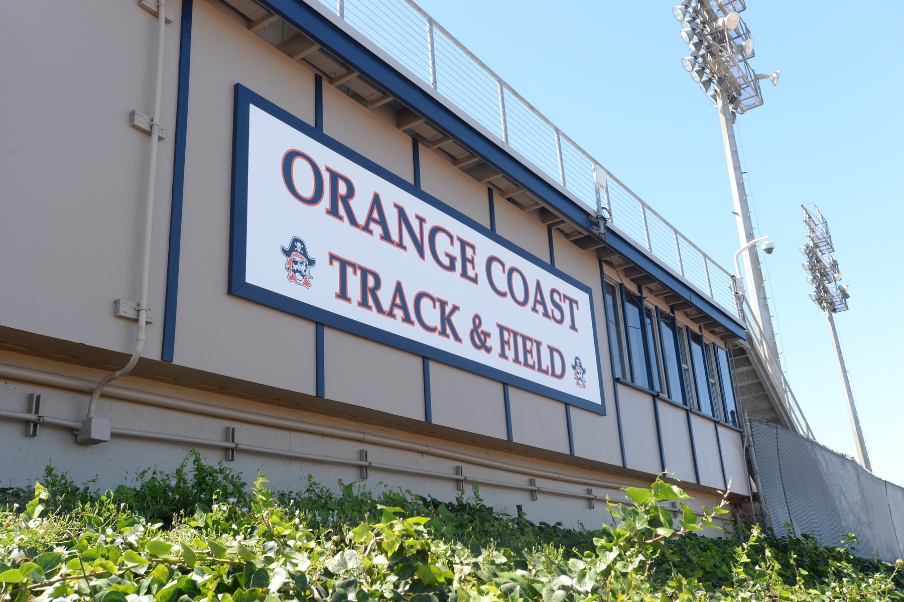 Pirate men go 2-0 against Golden West, Fullerton