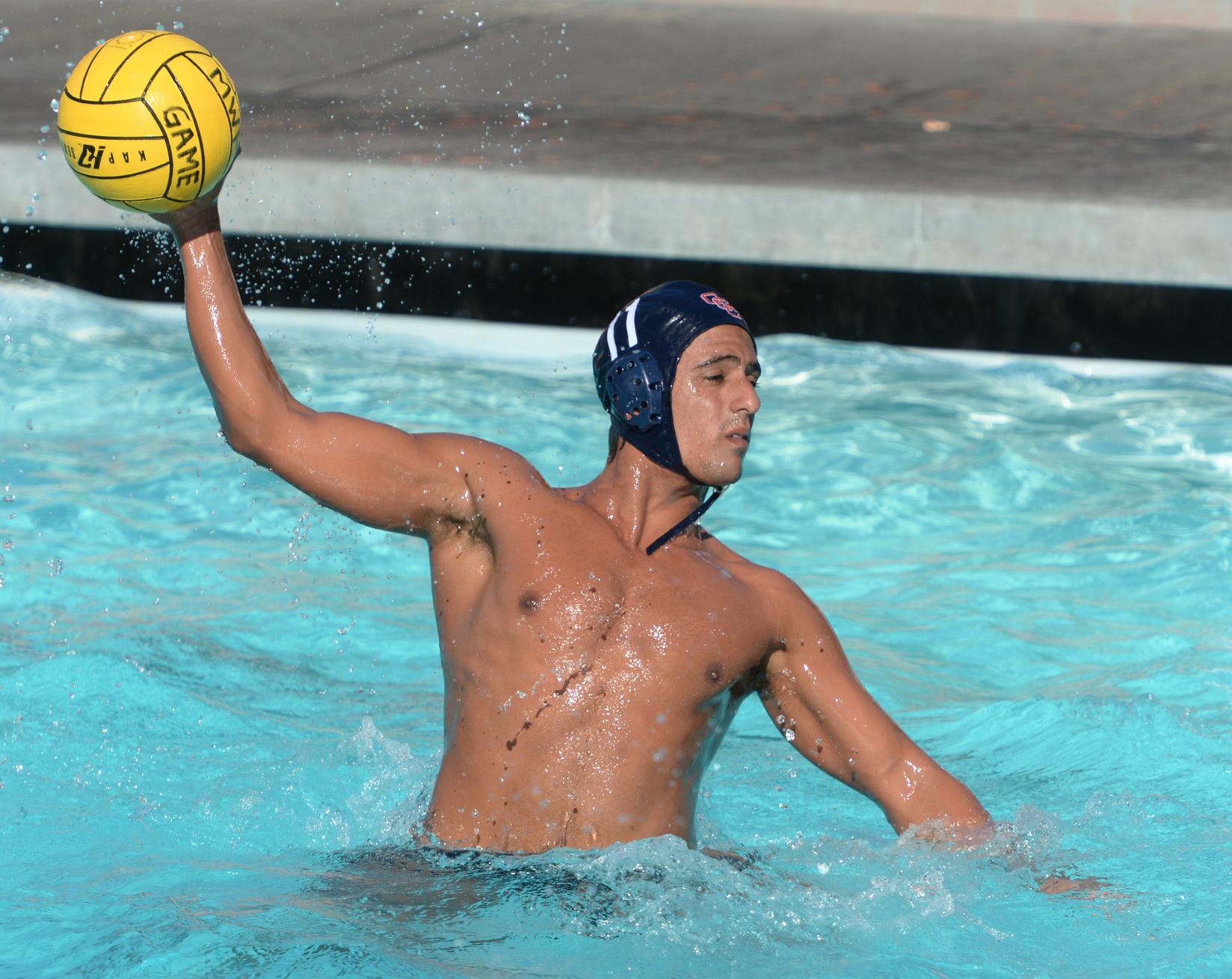 Pirates notch wins over Grossmont, Ventura