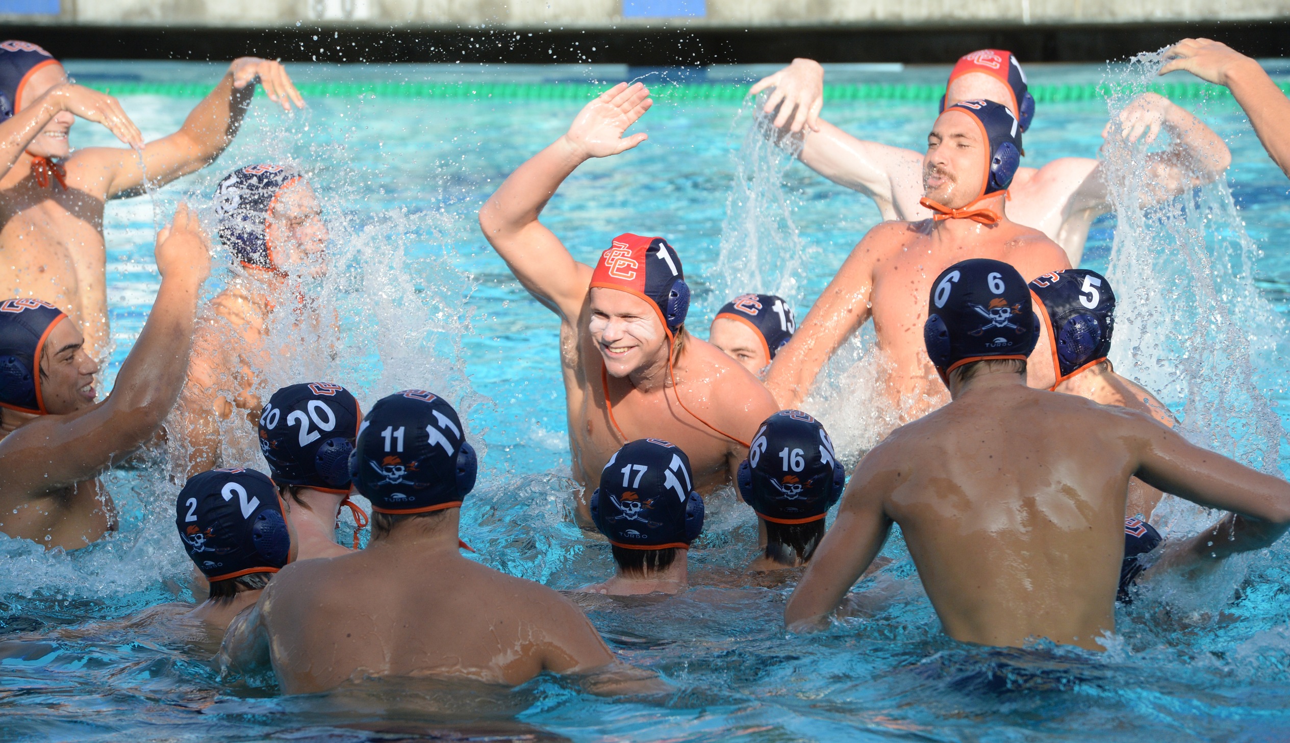 Pirates score early, often in rout over Hornets