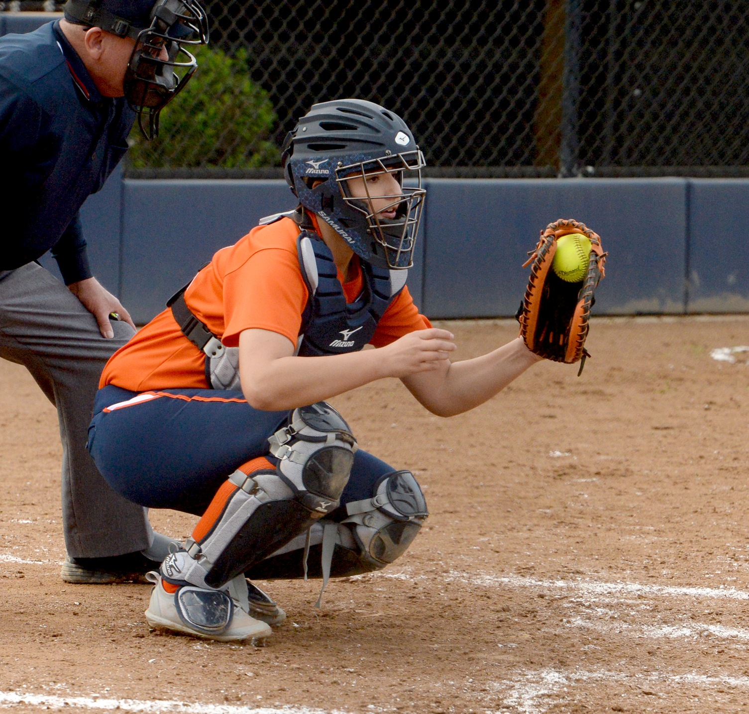 Pirates battle Vaqueros to finish, but fall, 6-5