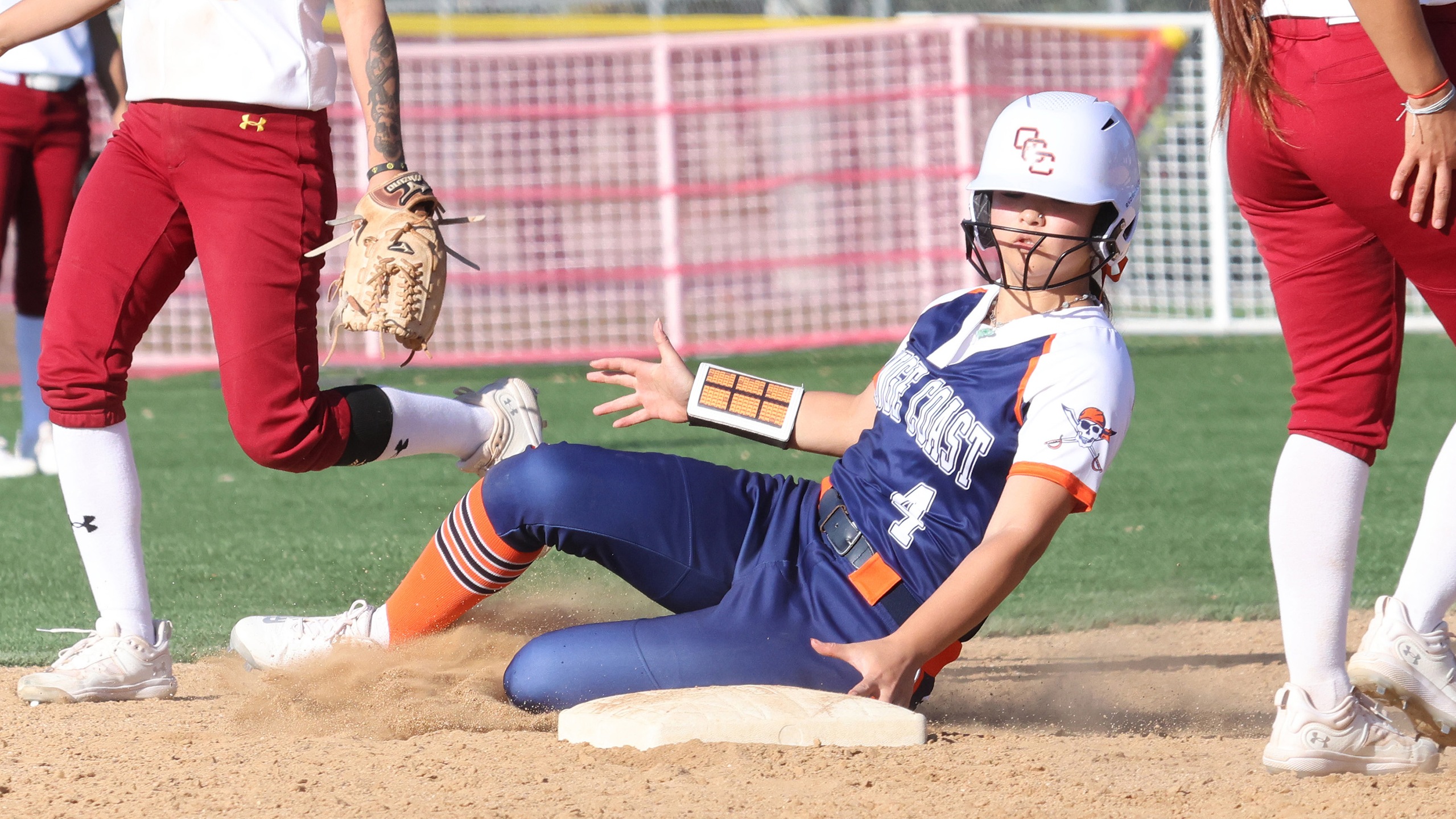 Great start fuels Pirates' win over Bobcats