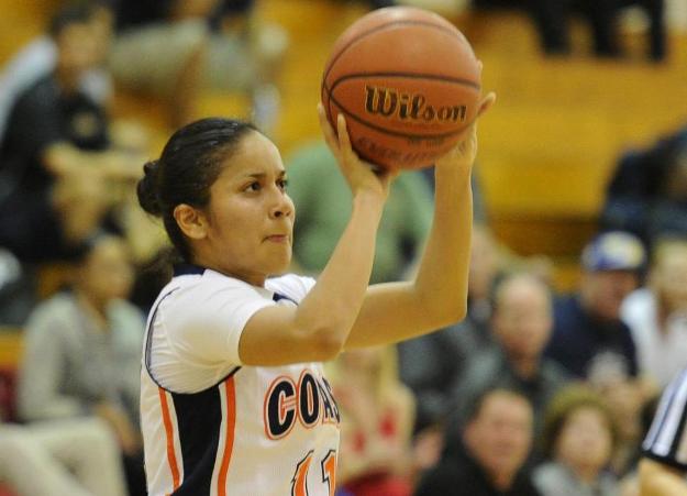 Armenta's 20 points leads Pirates past Hornets