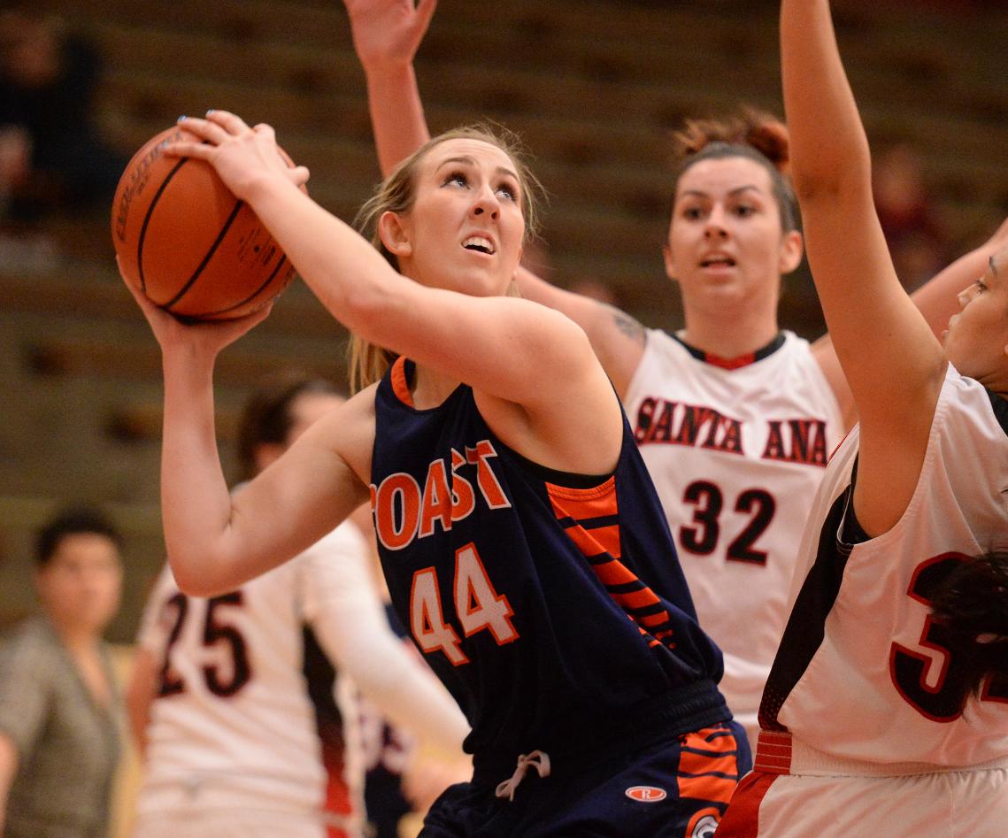Gritty effort by Pirates comes up short in loss to Hornets
