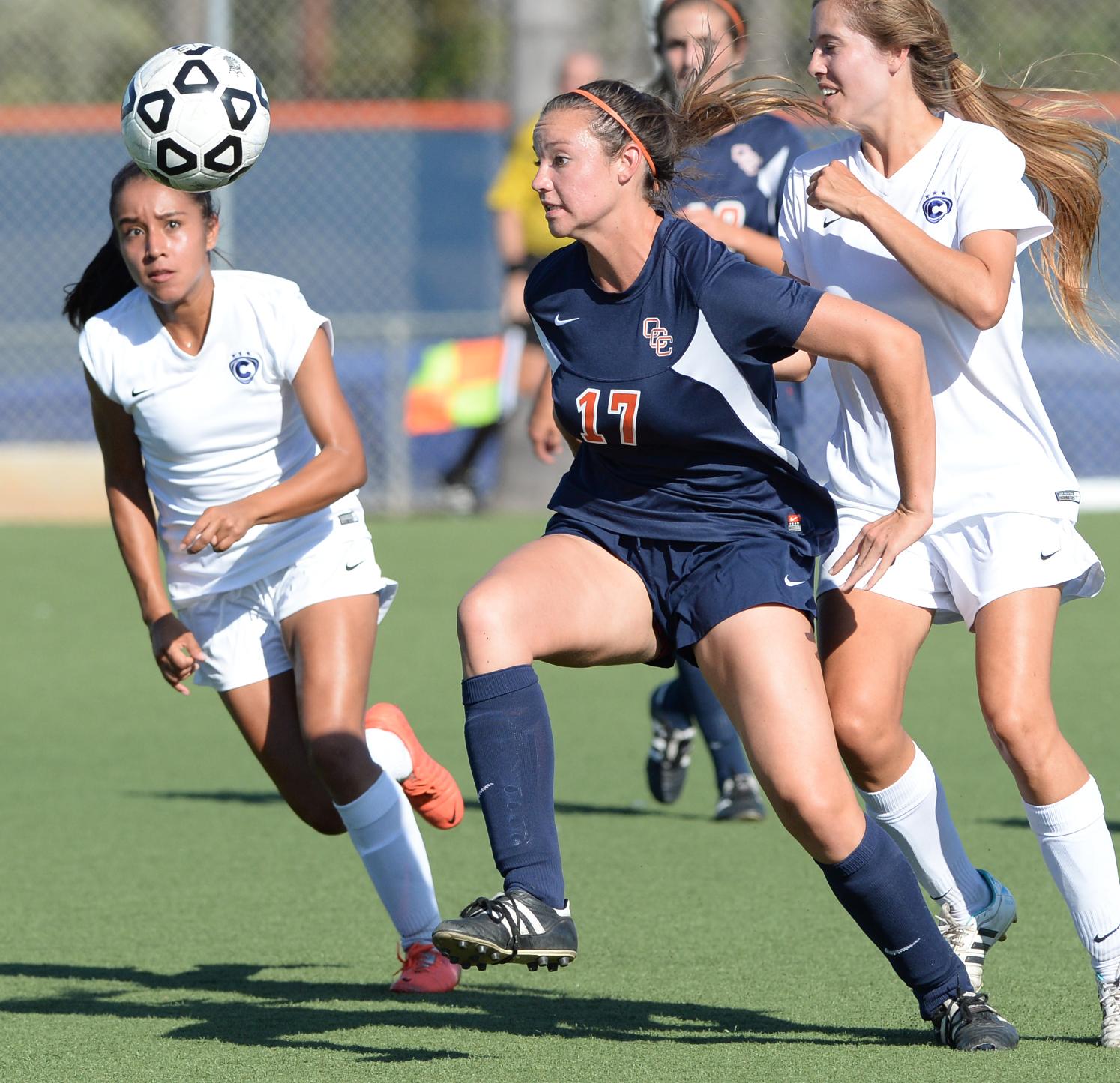 Strong first half propels Pirates past Hornets