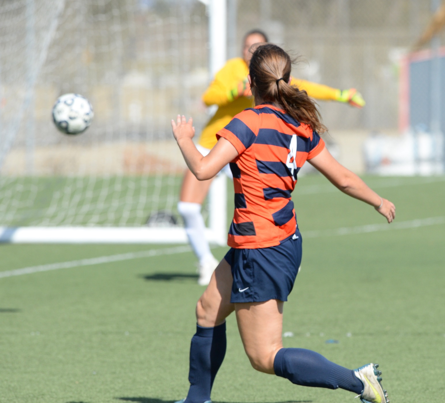 Pirates stun Hawks with 2-0 win