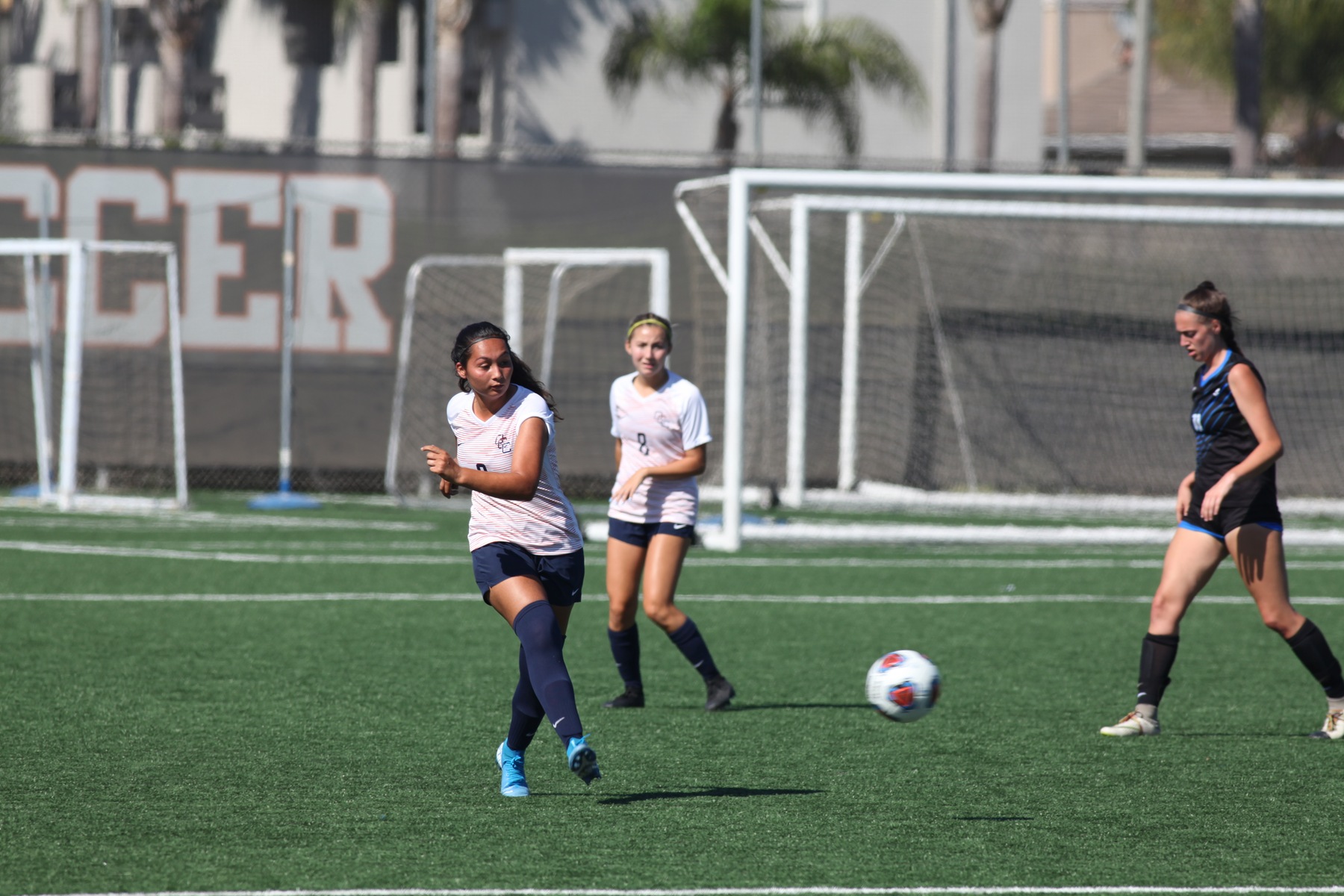 Pirates silence Rustlers, 2-0