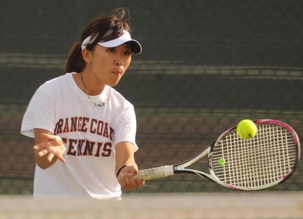 Pirates take care of business with 7-1 win over Chargers