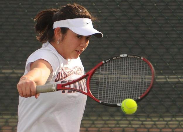 Pirates edge out Gauchos, 5-4