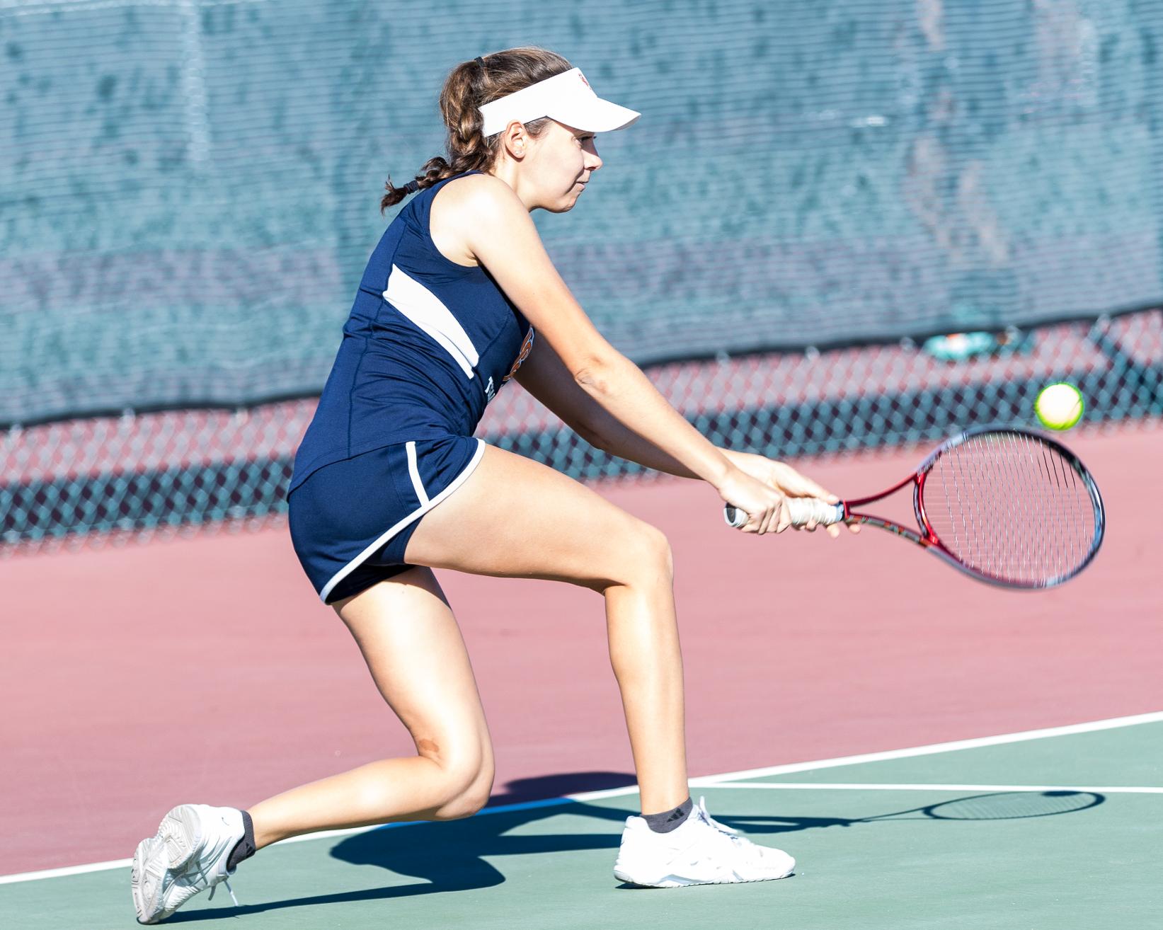 Pirates hang on for 5-4 win at Riverside