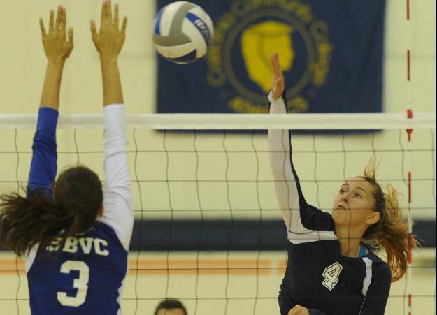 Pirates rally to top Riverside