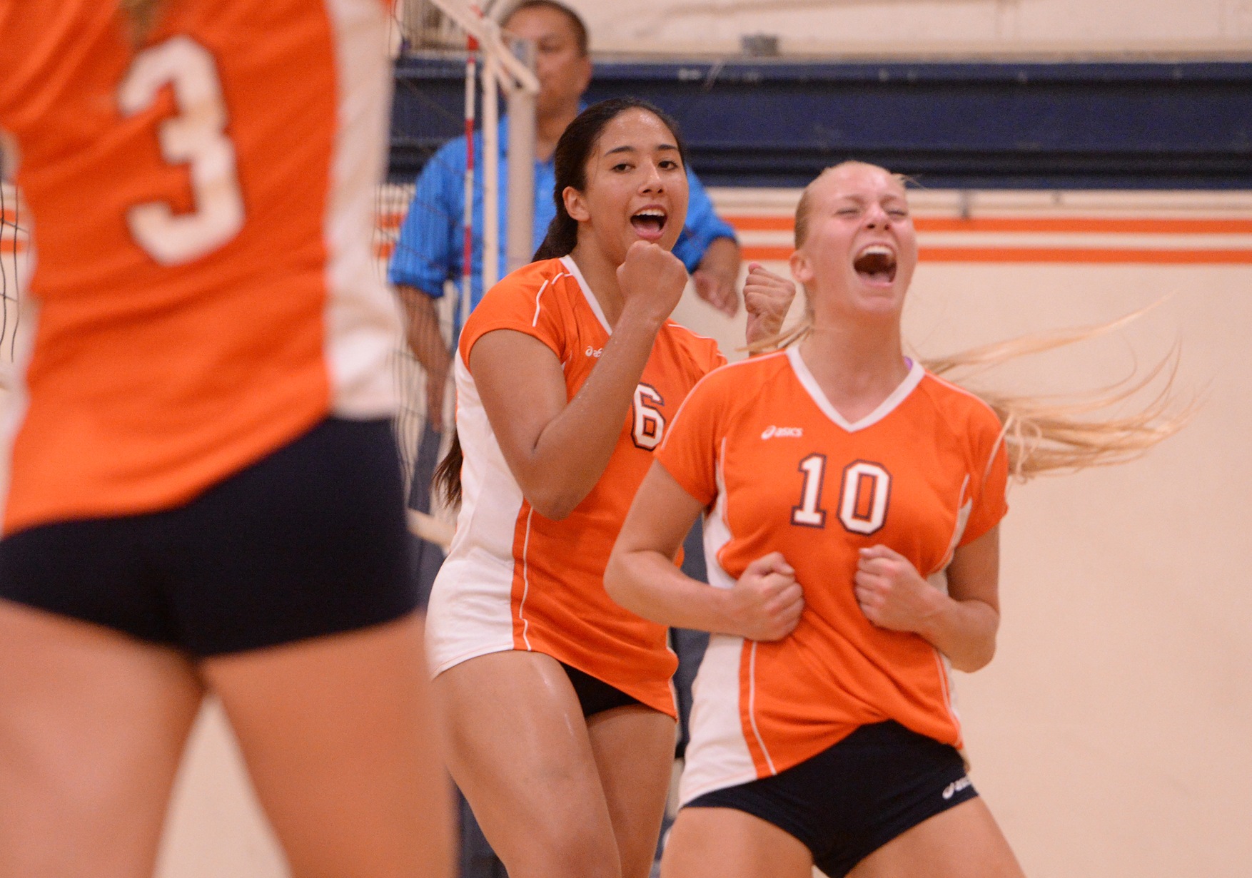 Pirates open conference play with four-set win over Hawks