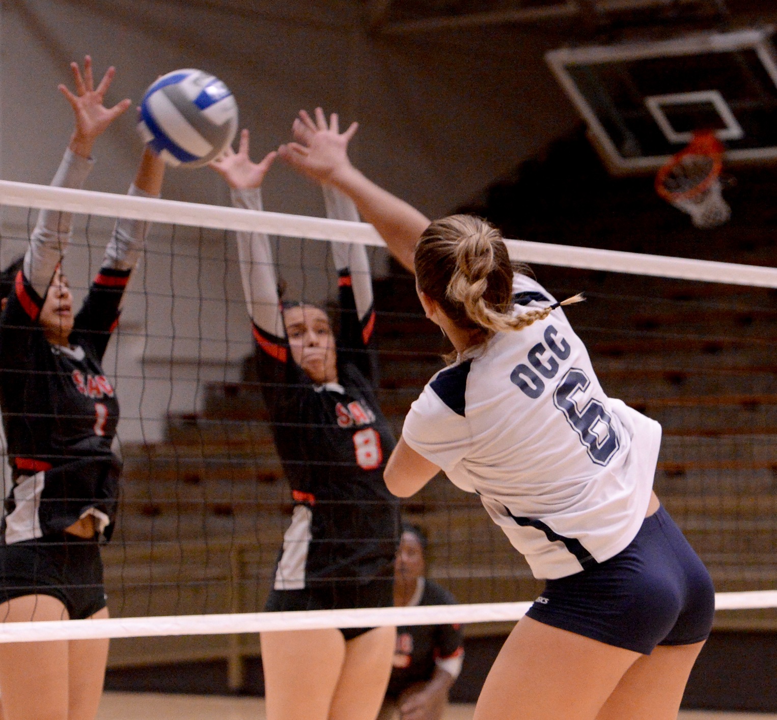 Pirates sweep past Vaqueros, Roadrunners to kick off 2019