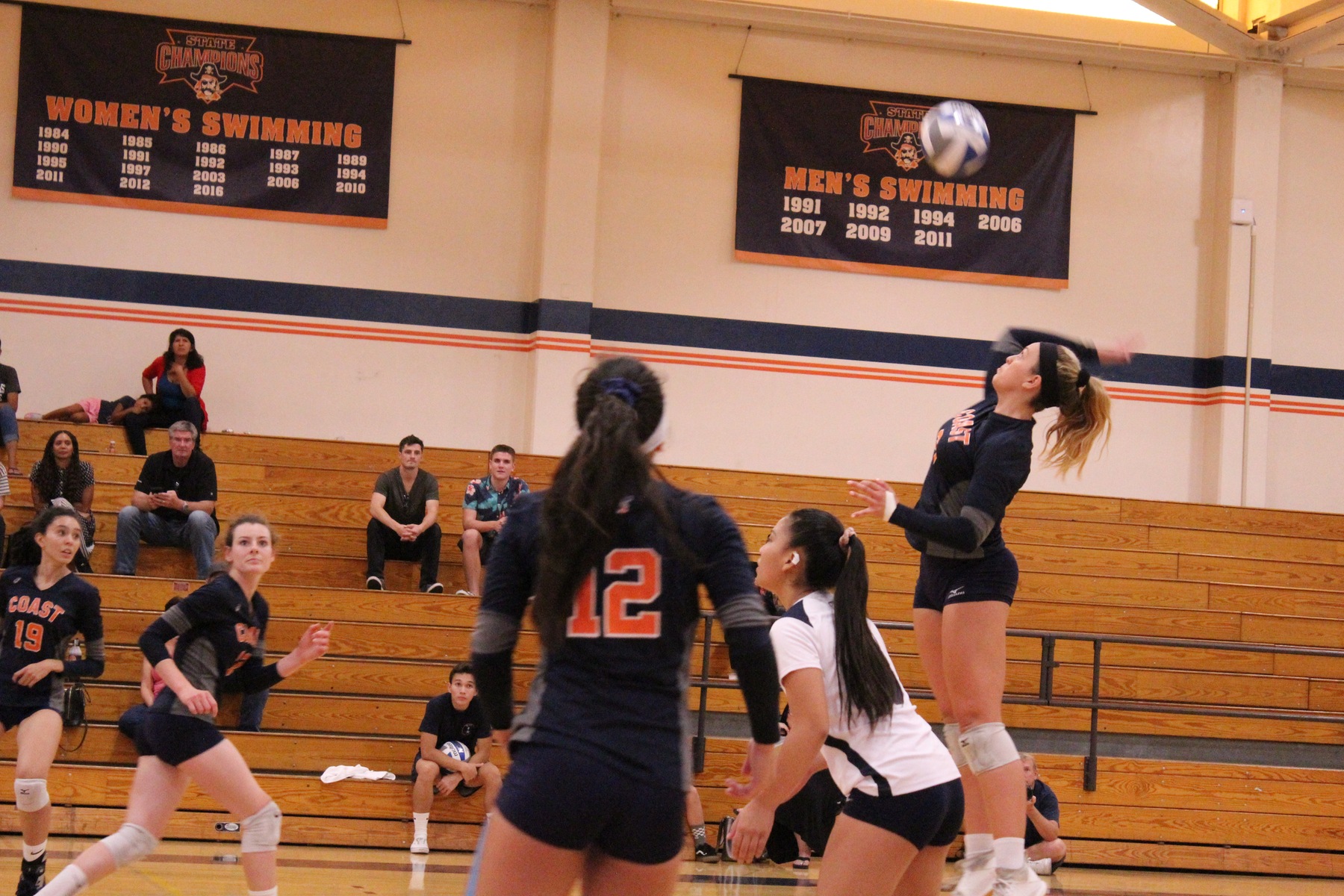 Pirates survive five-setter over Gauchos