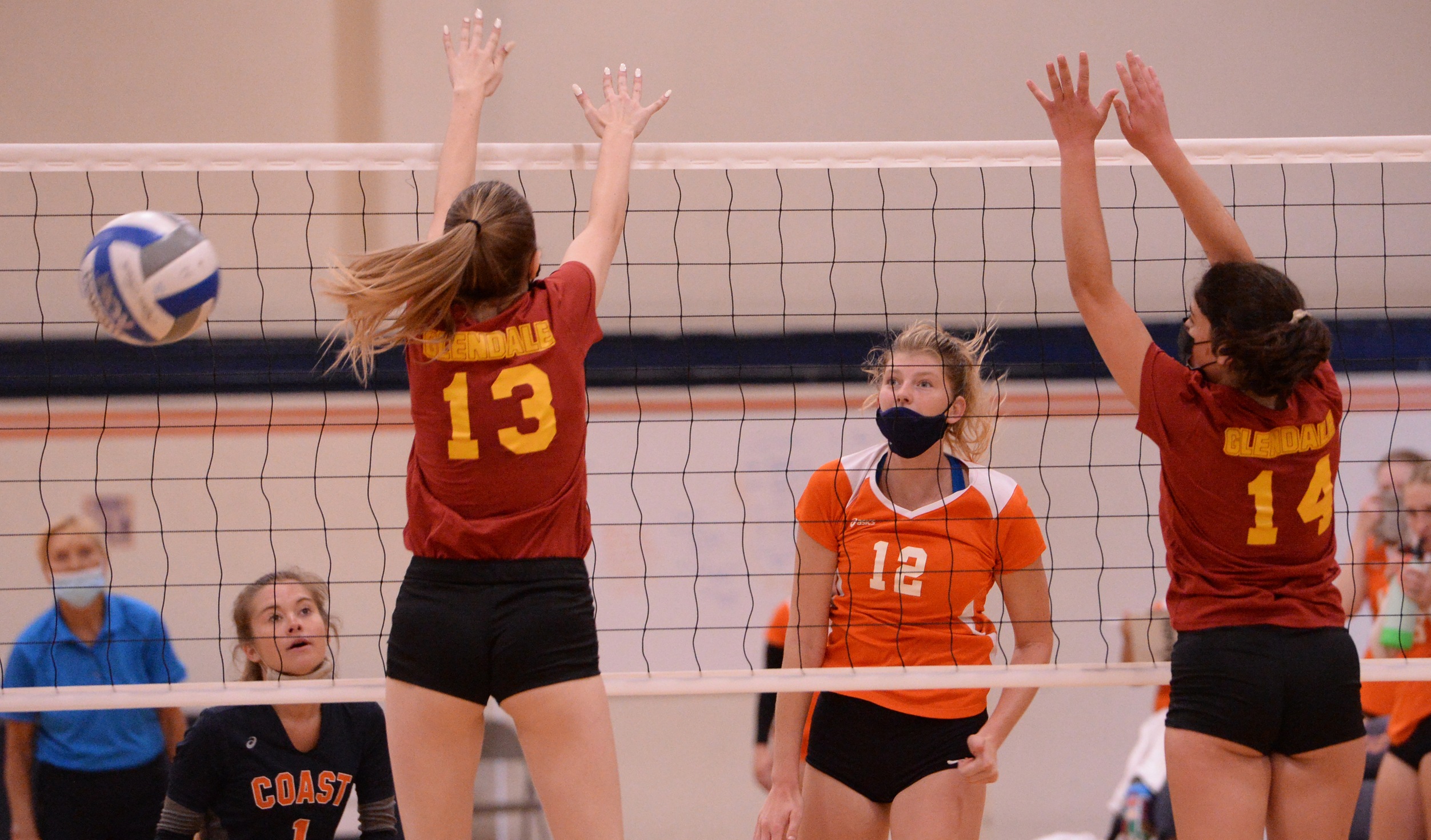 Pirates sweep past Bobcats