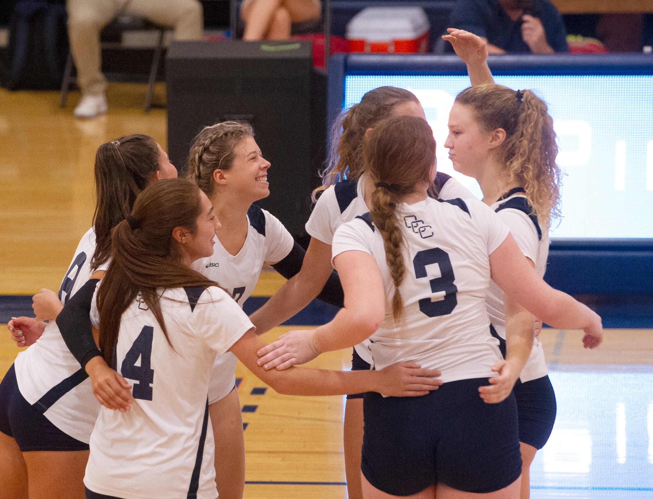 Pirates sweep Bobcats, Hornets to wrap up regular season; Cutenese collects win No. 500