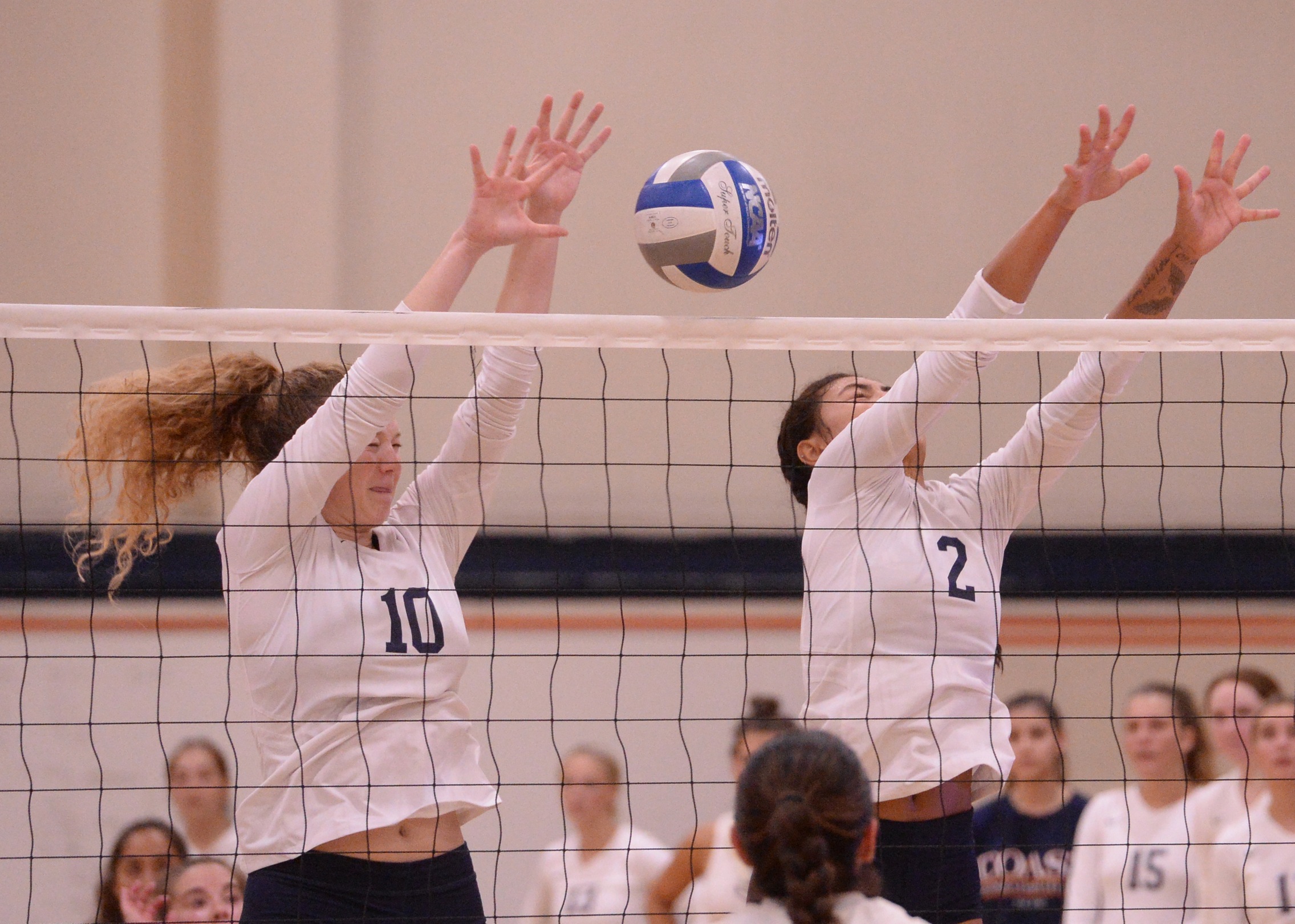 Pirates rout Rustlers in three